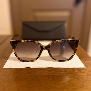 Gucci Tortoise Shell Frame Sunglasses- 3502/S
